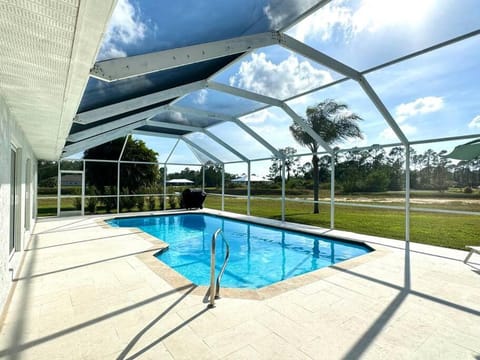 Swimming pool, Swimming pool