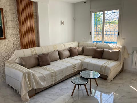 Living room, air conditioner