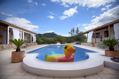 Property building, Natural landscape, Mountain view, Pool view, Swimming pool, Swimming pool