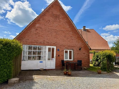 Property building, Parking