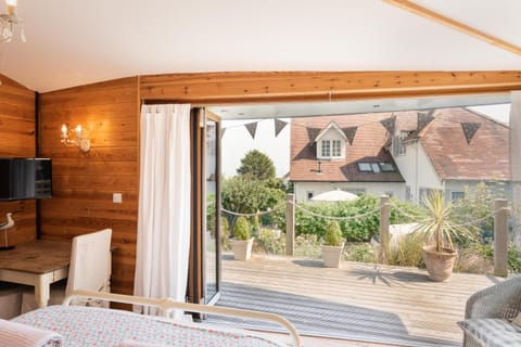 The Chandlery Shack, Cosy sleeps 2 Lyme Regis House in Lyme Regis