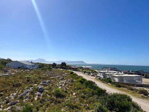 Tranquility Betty's Bay Apartment in Cape Town