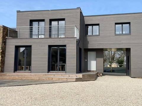 A 15km du Mont-Saint Michel House in Brittany