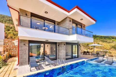Day, View (from property/room), Balcony/Terrace, Mountain view, Pool view, Swimming pool, sunbed