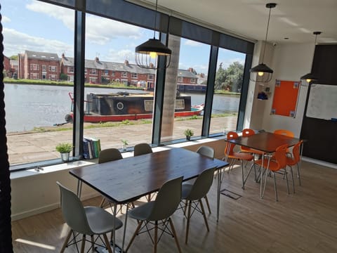 For Students Only - The Towpath in Chester Apartment in Chester