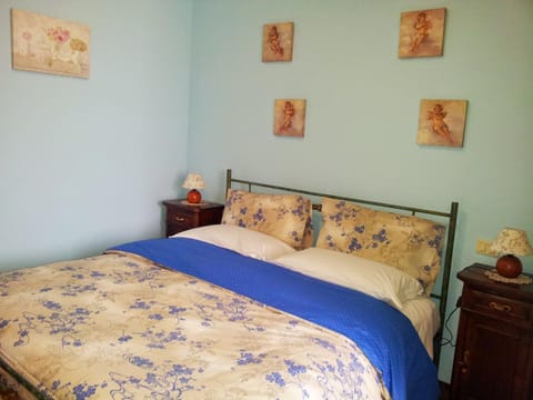 Decorative detail, Bedroom