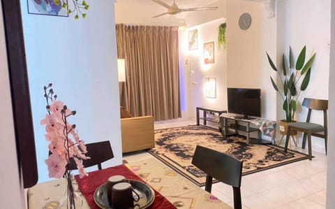 Communal lounge/ TV room, TV and multimedia, Living room, Seating area