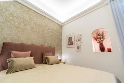 B & B Boutique Epoca Bed and Breakfast in Salerno