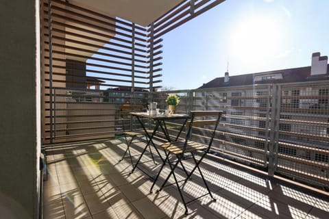 Day, Balcony/Terrace
