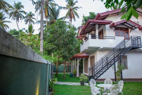 Property building, Garden, Garden view