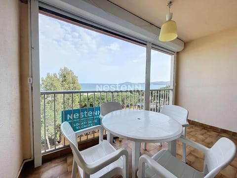 View (from property/room), Balcony/Terrace, Sea view