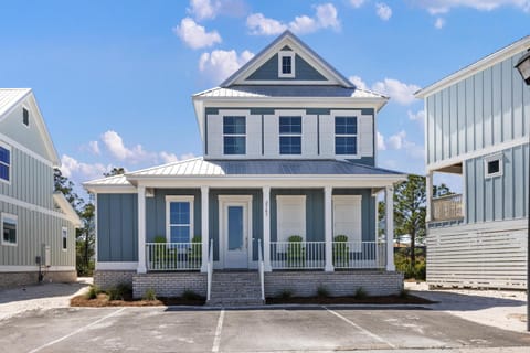 Summer Salt's Cousin Eddie's Beach Retreat- Lot 12 House in Orange Beach