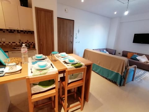Communal lounge/ TV room, Dining area