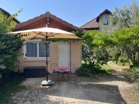 Saint-Jorioz, charmante maisonnette indépendante. Apartment in Sévrier
