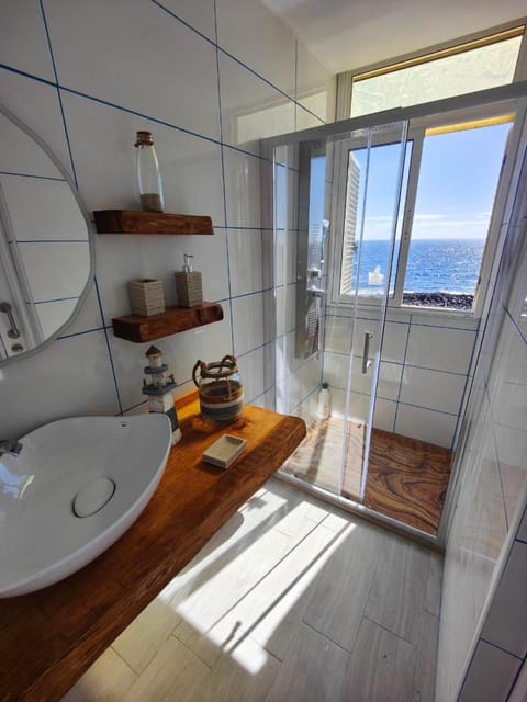 Shower, Sea view