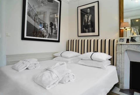 Villa Eiffel Apartment in Paris