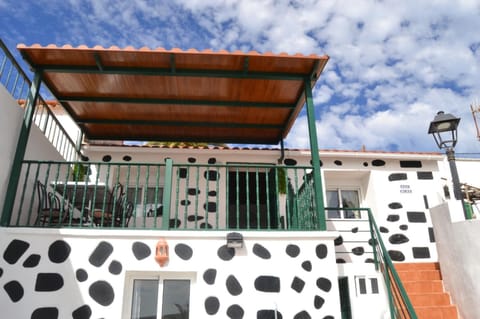 Property building, Balcony/Terrace