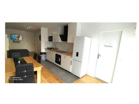 Parisian Cosy flat with Balcony Apartment in Île-de-France