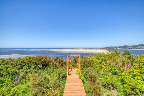 Walters Waldport House in Waldport