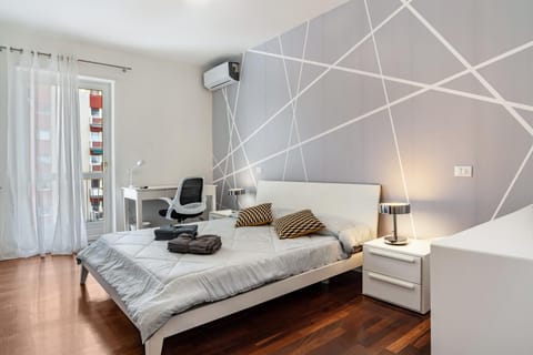 Living room, Bedroom