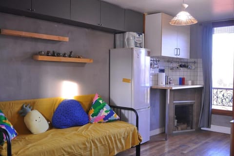 Appt 5mins to Paris Gare de Lyon with terrace Apartment in Créteil