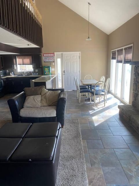 Sunset-VIP Bachelor/Bachelorette party packages! House in Village Four Seasons