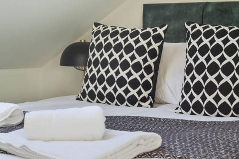 TOP location WiFi Parking Close to NFFC &Cricket House in Nottingham