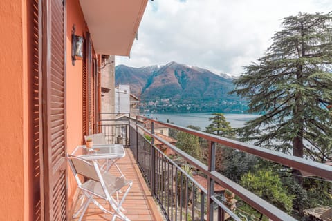 Balcony/Terrace, Lake view