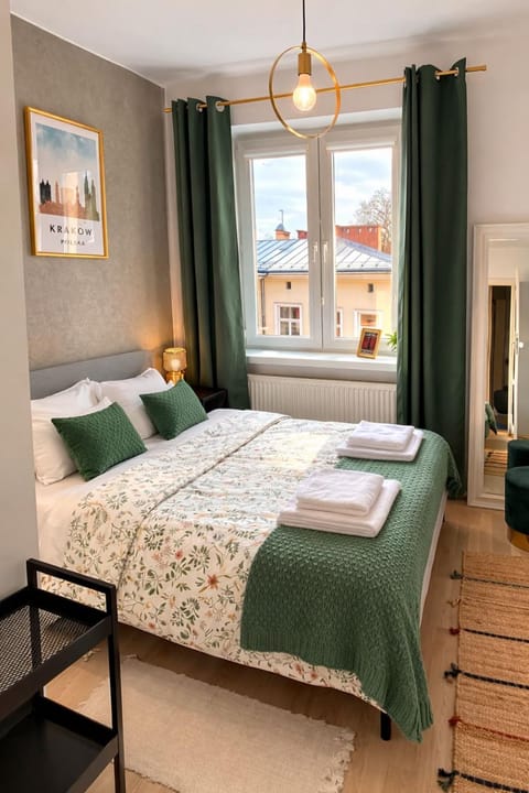 S-5 Kraków Old Town Center O&P ApartFamily Apartment in Krakow