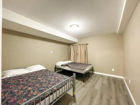 Villa #4 Sleep 10 Down House in Village Four Seasons