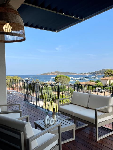 Balcony/Terrace, Sea view, furniture