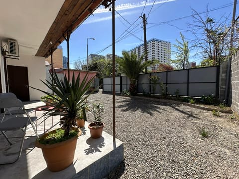 Property building, Balcony/Terrace, Balcony/Terrace