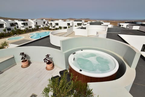 Hot Tub, Balcony/Terrace