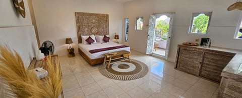 Bed, Photo of the whole room, Bedroom, Garden view