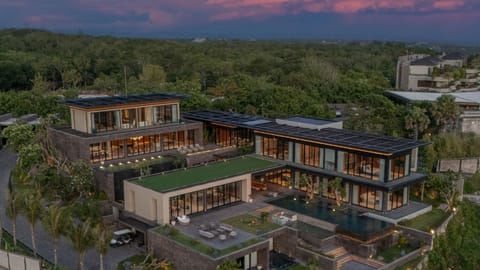 Property building, Bird's eye view