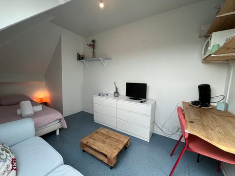Studio Cosy avec Parking Privé Apartment in Caen