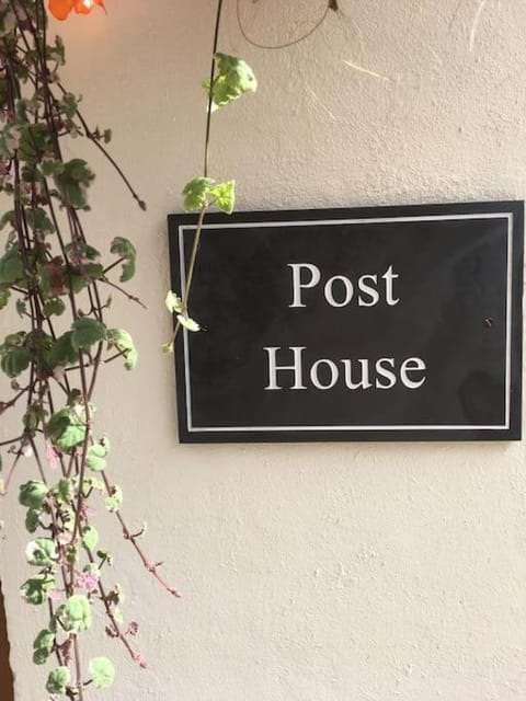 The Post House (Centre of riverside village) Apartment in Stoke Gabriel