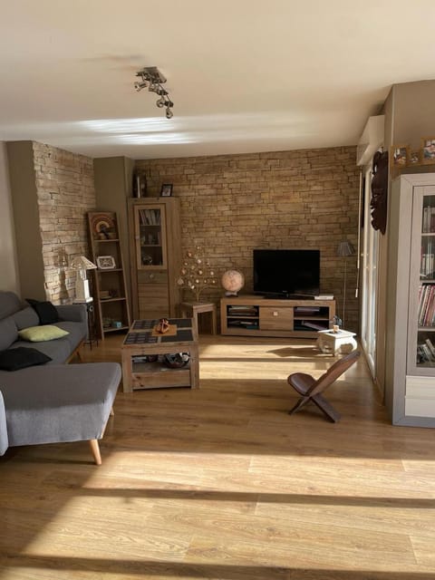 Sevrier, appartement 73M2 avec terrasse , 4pers Apartment in Sévrier