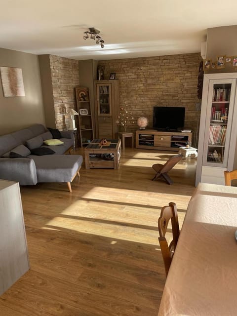 Sevrier, appartement 73M2 avec terrasse , 4pers Apartment in Sévrier