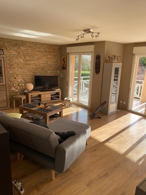 Sevrier, appartement 73M2 avec terrasse , 4pers Apartment in Sévrier