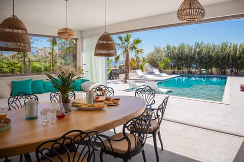 Day, View (from property/room), Pool view, sunbed
