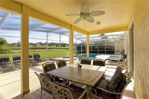 Large Villa - Close to Disney with extended patio and golf course views Villa in Four Corners