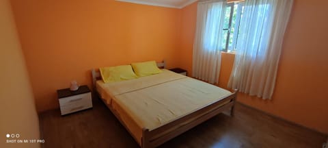 Summer Paradise, Bar Apartment in Montenegro