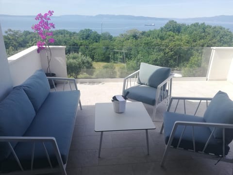 Day, Natural landscape, View (from property/room), Balcony/Terrace, Seating area, Sea view