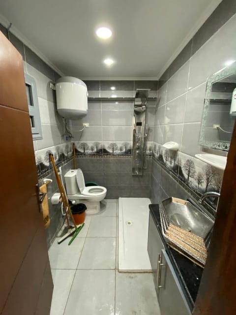 Bathroom, towels