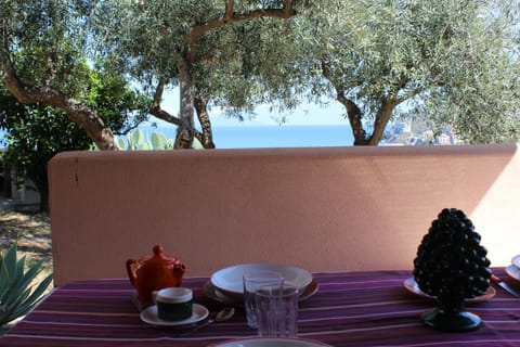 Natural landscape, View (from property/room), Balcony/Terrace, Sea view