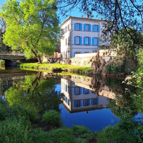 Property building, Nearby landmark, Day, Fishing, Fishing, Garden, Aqua park, Cycling, Garden view, River view, Supermarket/grocery shop, Swimming pool, Breakfast, heating