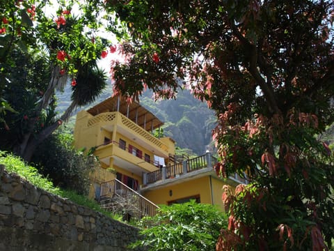 Property building, Garden