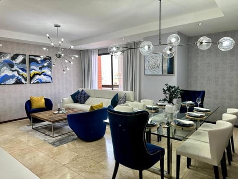 Living room, Dining area