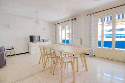 TV and multimedia, Dining area